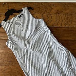 Nine West Seersucker Keyhole Shift Dress